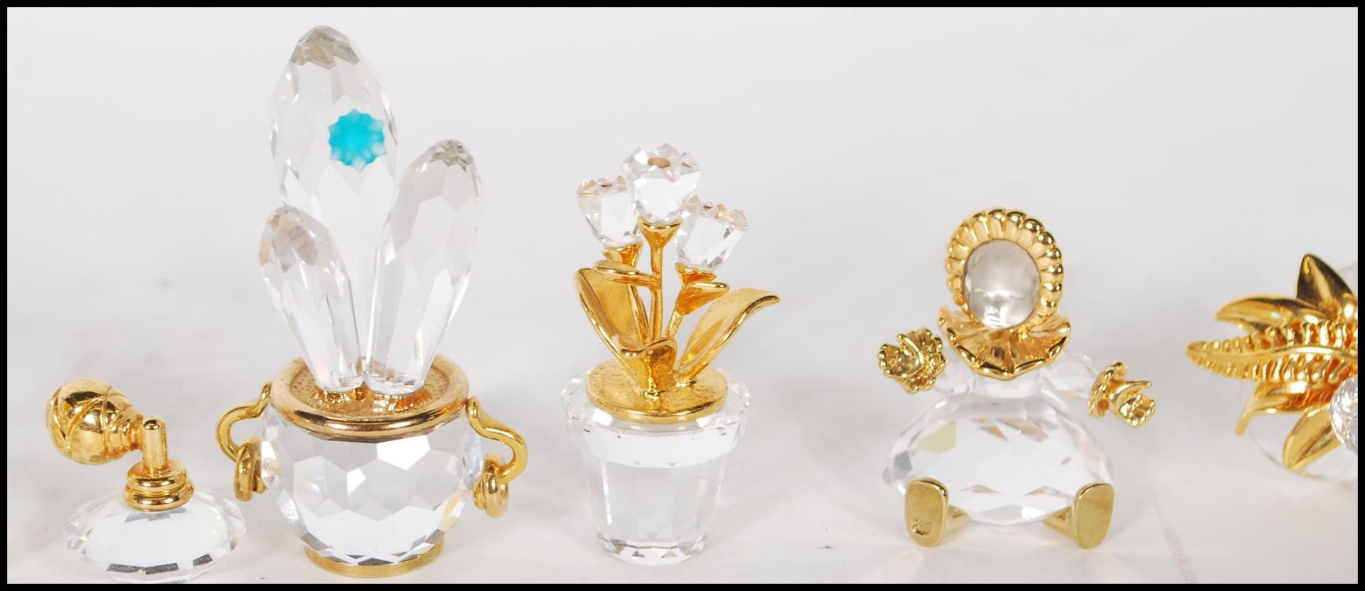 Swarovski - Crystal Memories Classics - A selection of cut glass crystal figurines to include a - Bild 5 aus 6