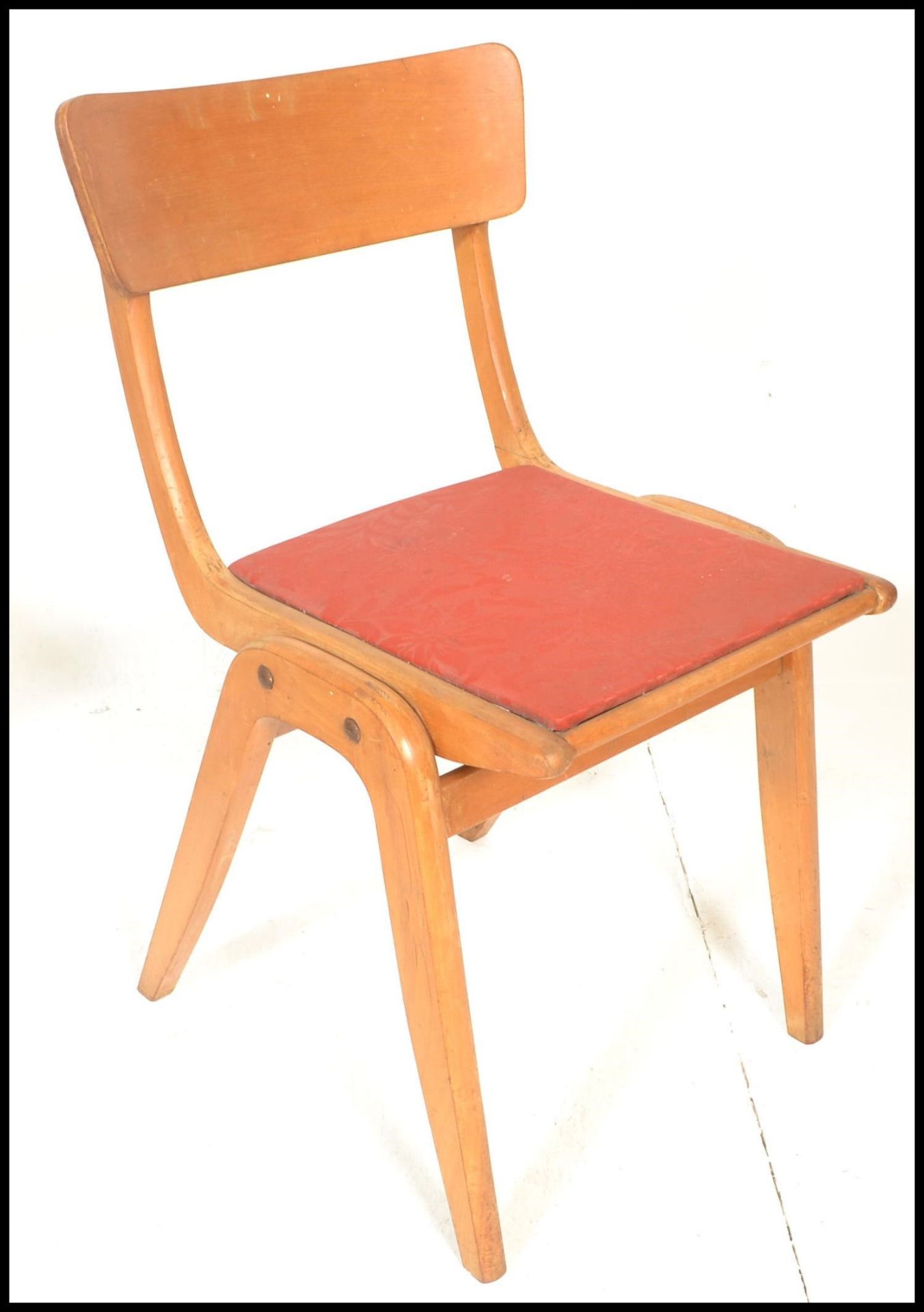 A set of 4 mid century stacking dining chairs in the manner of Ben Chairs. Beechwood bentwood a- - Bild 6 aus 6