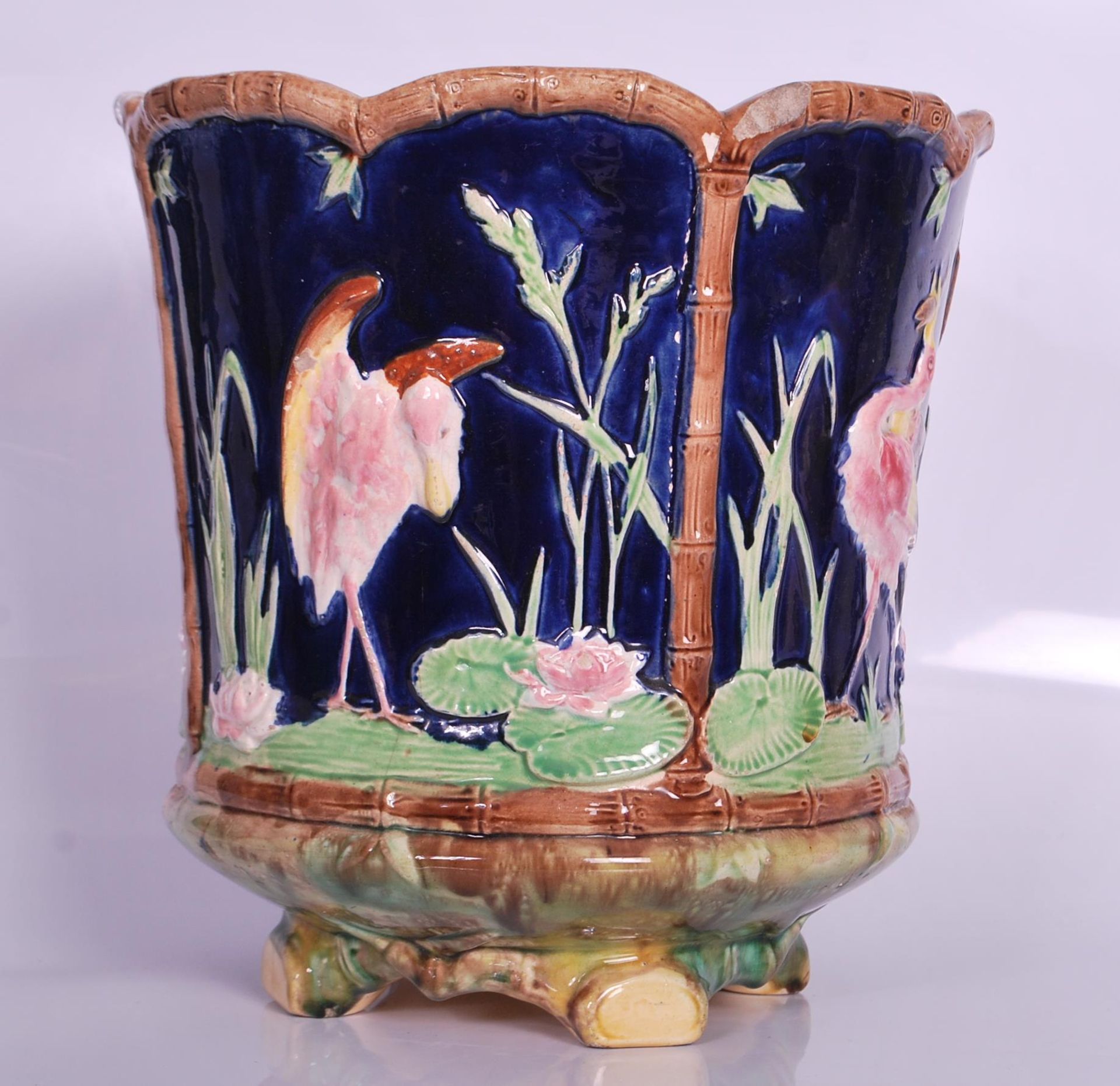 A 19th Century Majolica planter in the manner of George Jones, bamboo effect rim decorated with - Bild 2 aus 5