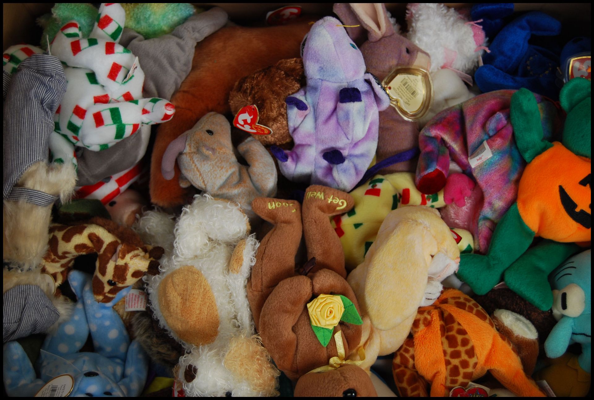 A LARGE private collection of approx x500 TY Beanie Babies / Beanie teddy bears. Includes animals