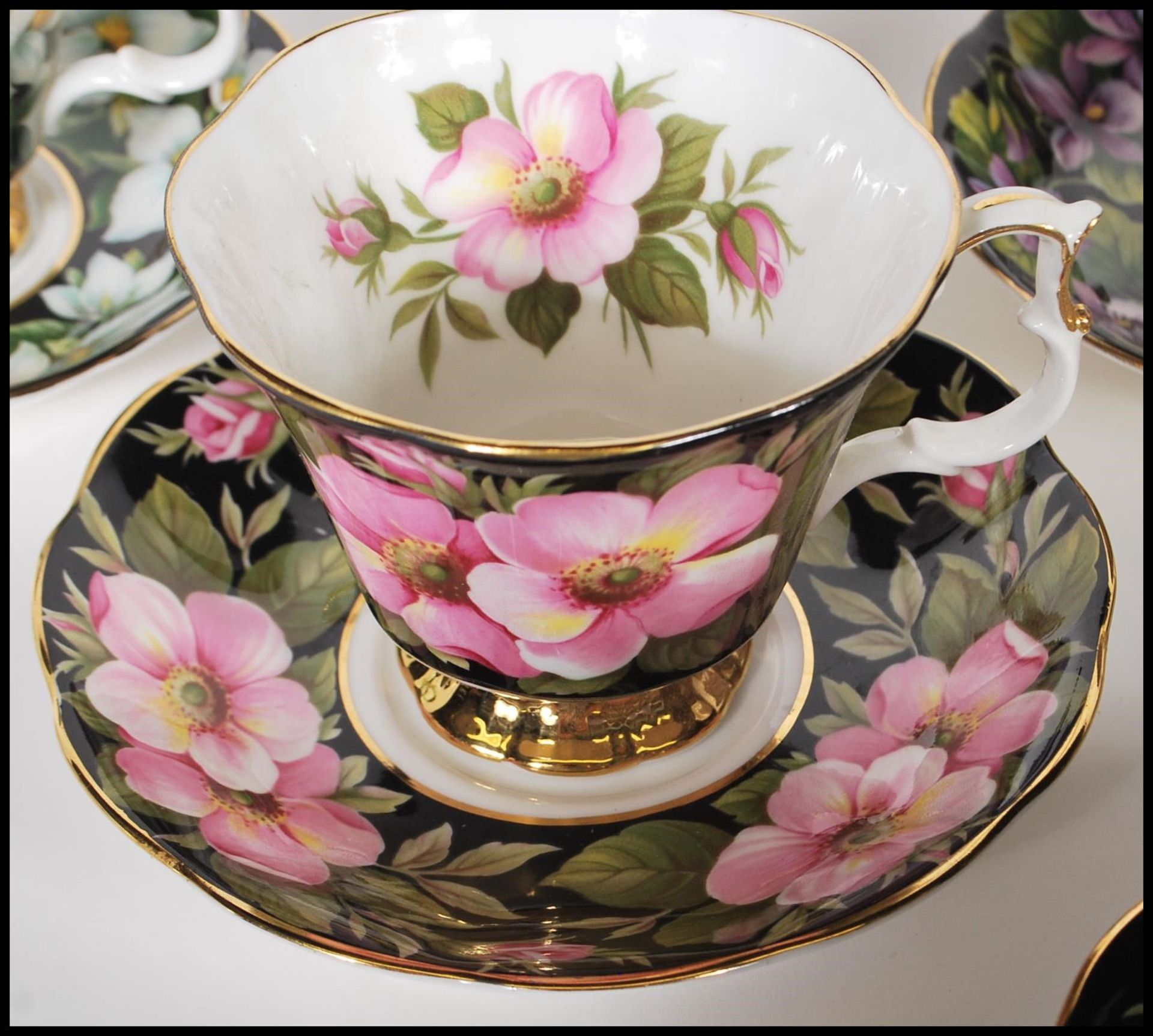 A Royal Albert part tea service in the provincial flowers patterns being stamped to the underside. - Bild 6 aus 13