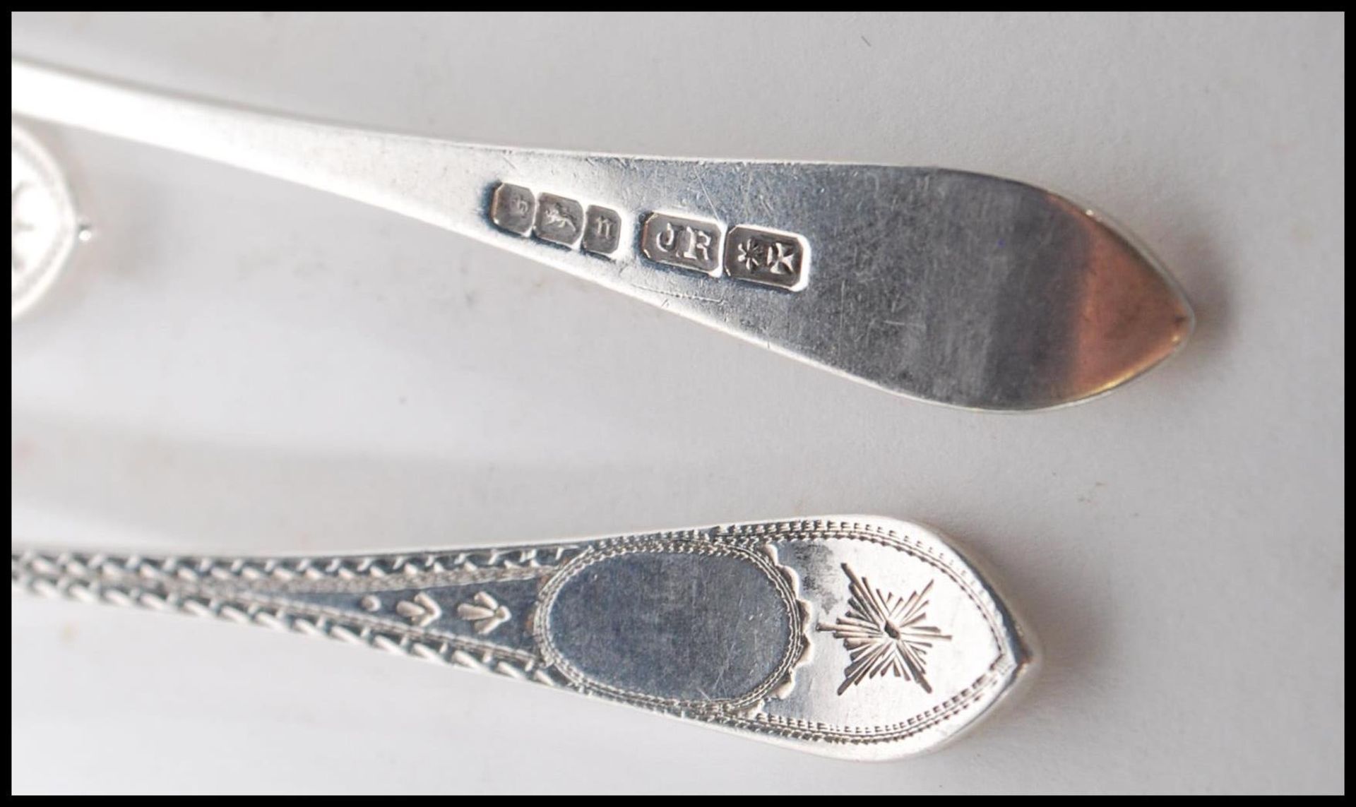 A collection of silver teaspoons all being hallmarked to include a set of Sheffield hallmarked - Bild 9 aus 10