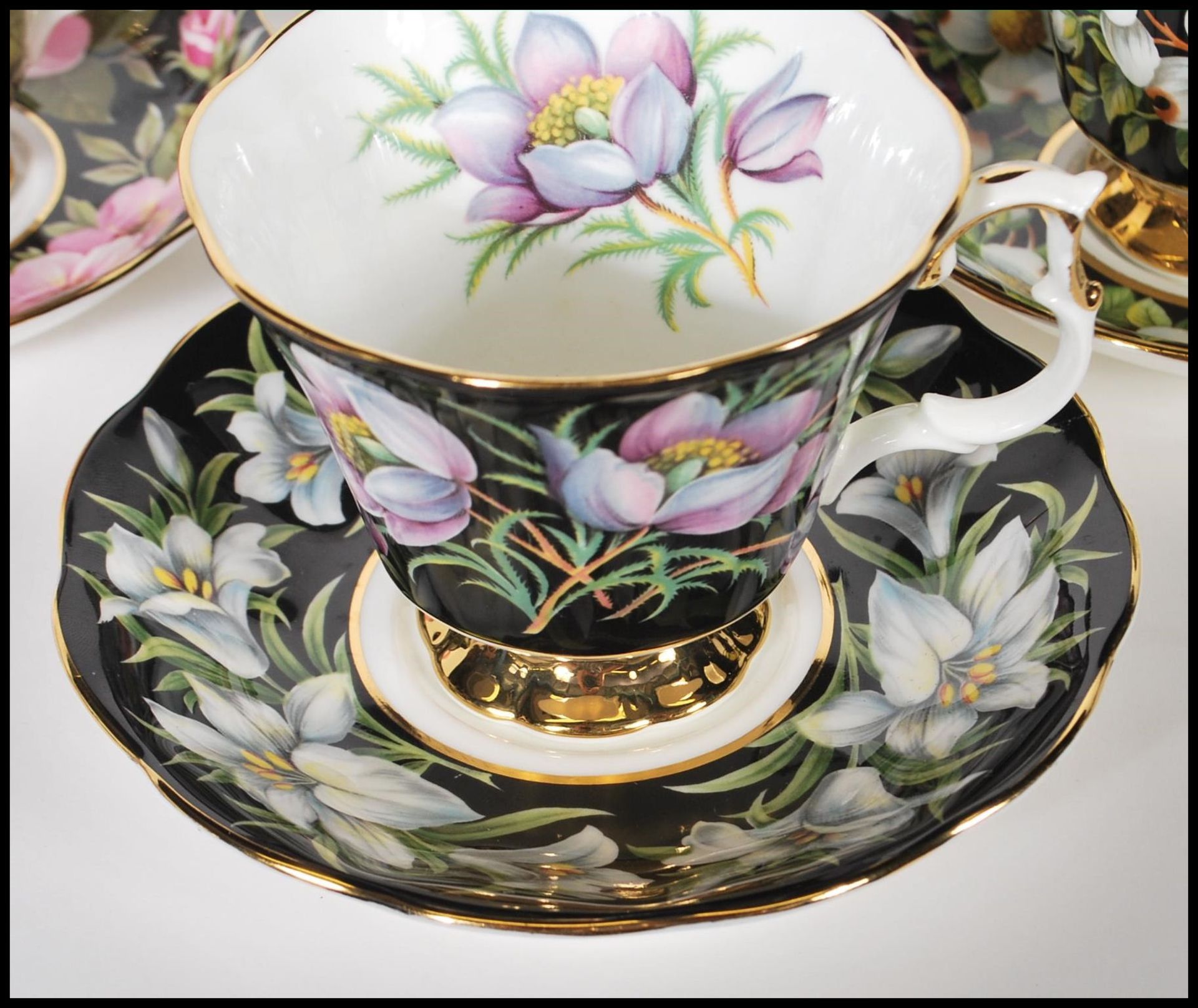 A Royal Albert part tea service in the provincial flowers patterns being stamped to the underside. - Bild 8 aus 13