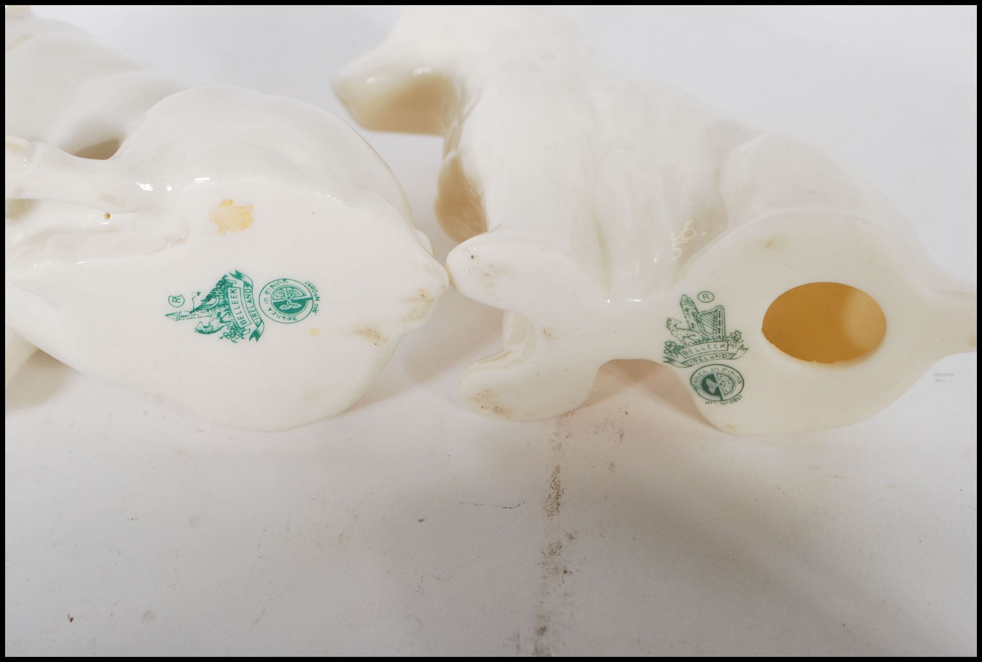 A collection of four Irish Belleek porcelain ceramics to include a Scottie Dog with green stamp to - Bild 6 aus 6