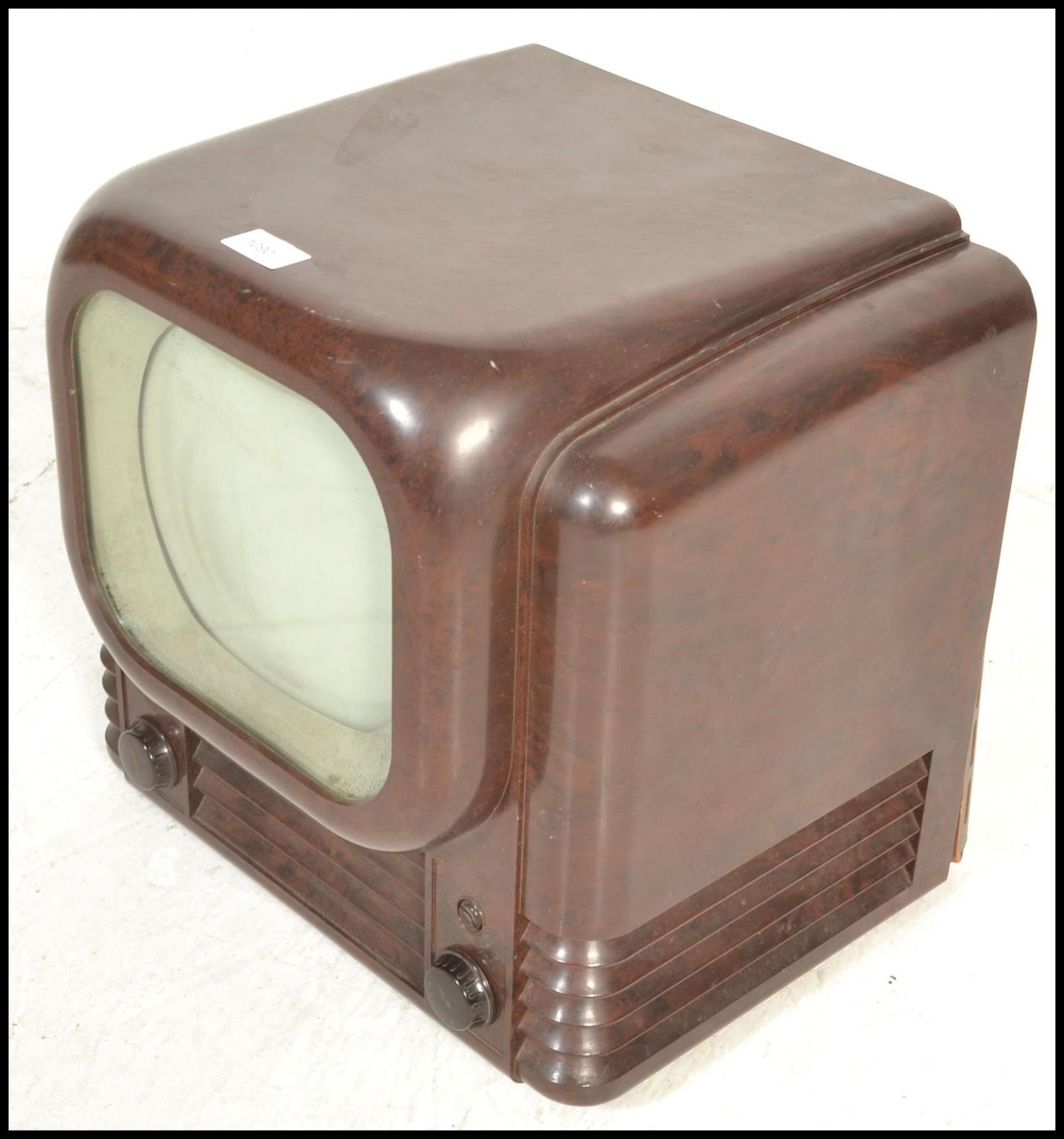 A Bush type TV22 Television Receiver, 1950, 405-line standard, 9-inch screen with white mask, in - Bild 3 aus 4