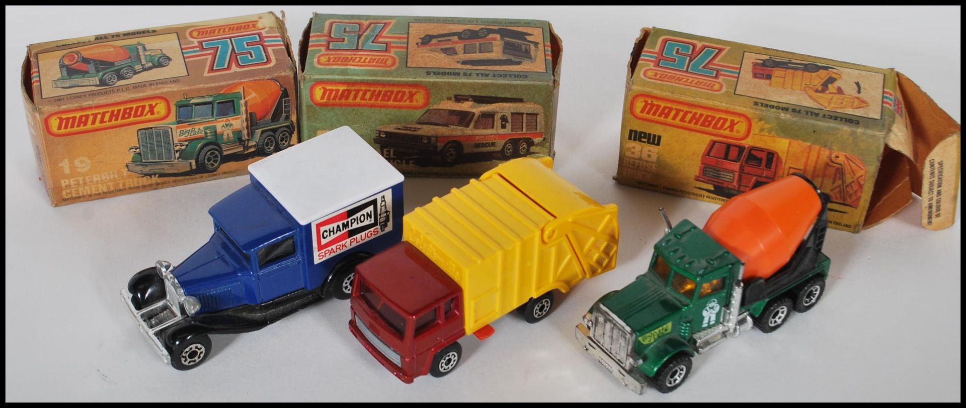 MATCHBOX 75 SCALE DIECAST BOXED VEHICLES - Bild 2 aus 4