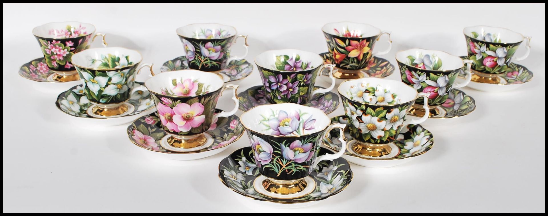 A Royal Albert part tea service in the provincial flowers patterns being stamped to the underside. - Bild 2 aus 13