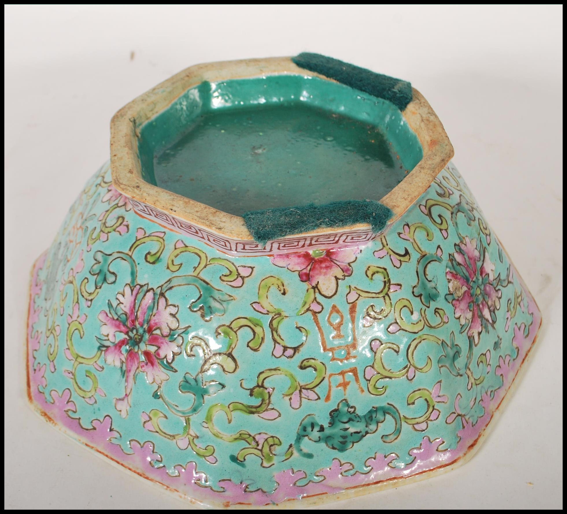 A Chinese Cantonese ( Canton ) footed centerpiece bowl of octagonal form having a blue ground - Image 6 of 6