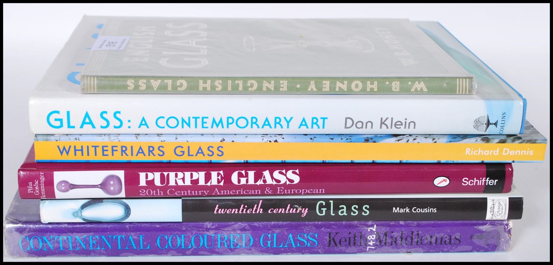 A selection of 20th Century retro glass collectors reference books to include 'English Glass' W. - Bild 6 aus 6