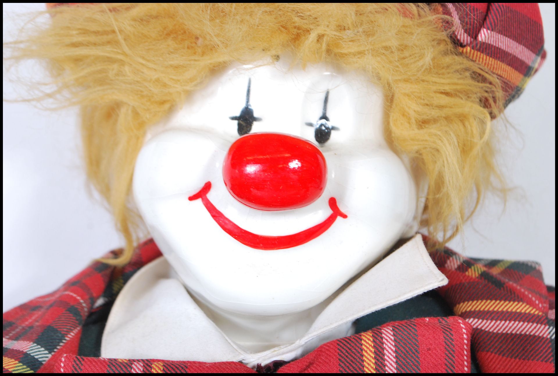 The Hobo Collection limited edition Clown designer doll. Named " William " edition number 45/500. - Bild 3 aus 9