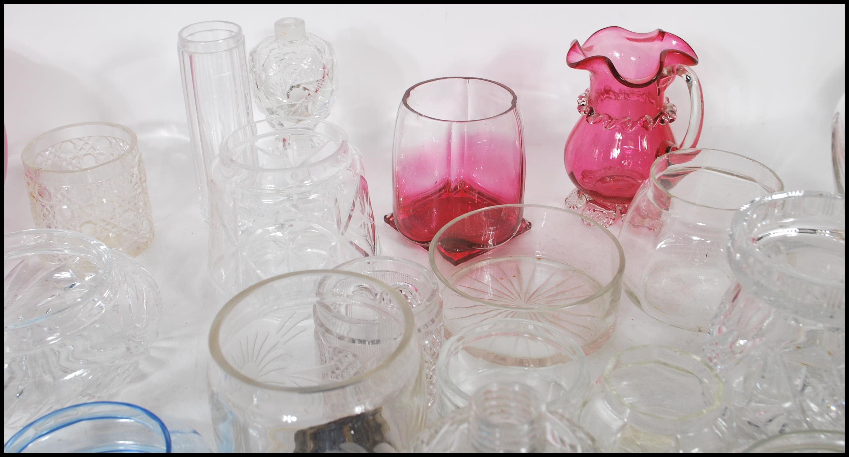 A large collection of antique and 20th Century mixed glass wares to include as selection of cut - Image 5 of 12