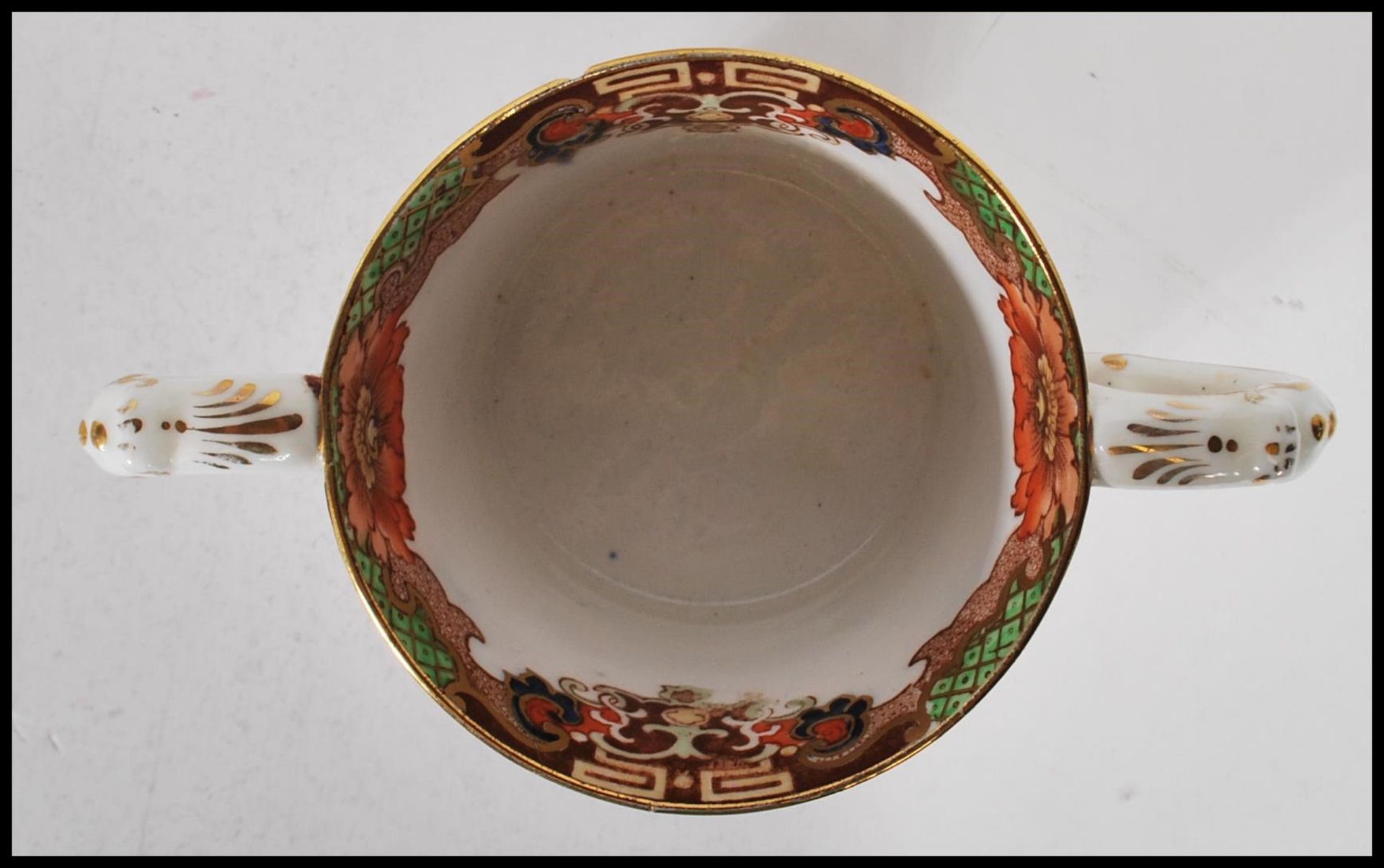 A 19th Century Flight and Barr Worcester lidded sucrier having a white ground body with floral and - Bild 11 aus 15
