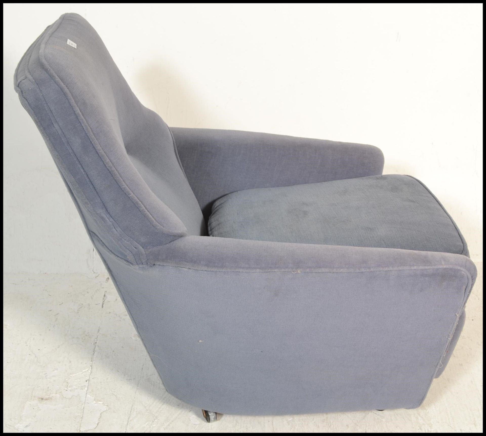 A vintage 20th Century Danish inspired arm lounge chair having blue upholstery with button back - Image 5 of 6