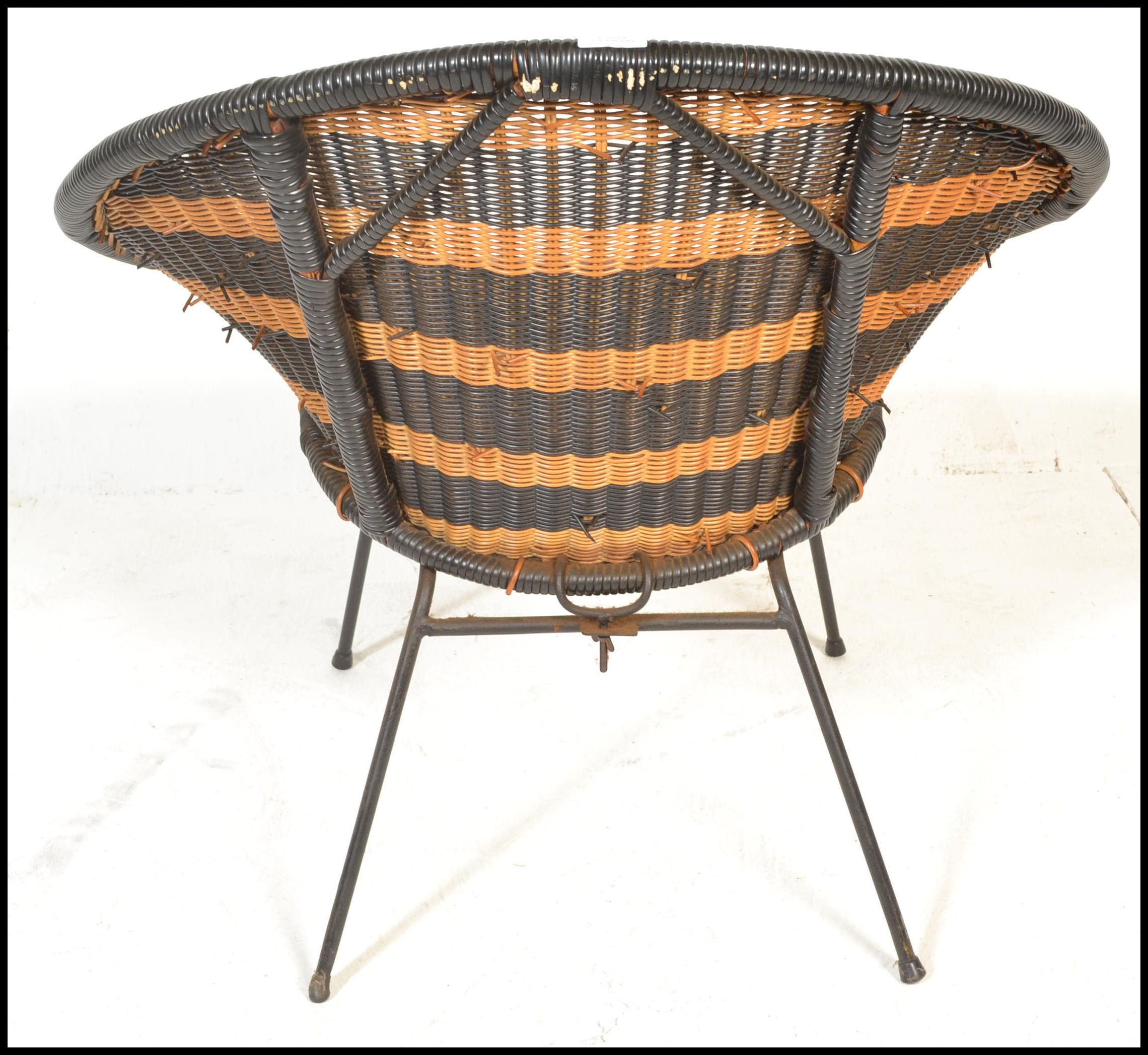 A mid century, circa 1950's satellite chair raised on tubular metal frame with two tone weave bucket - Image 4 of 5