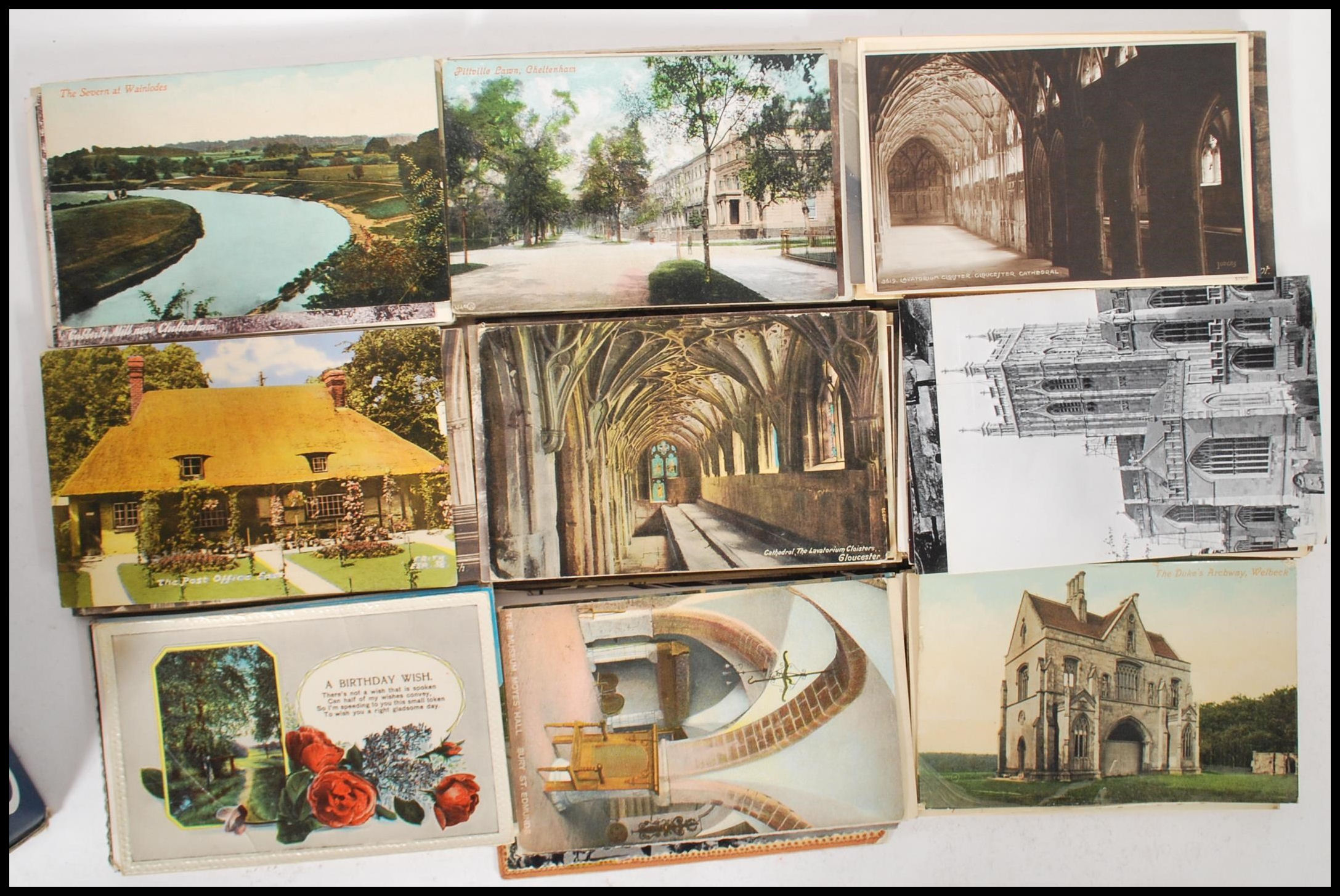 A good collection of approx 500 postcards. All early type with most V.K and overseas topographical - Image 2 of 11