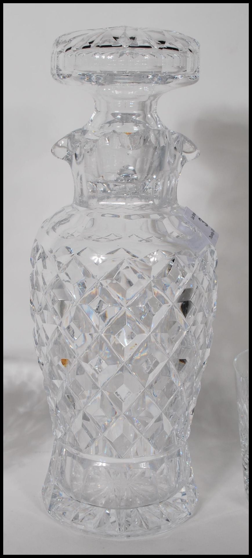 A 20th Century cut glass decanter of tapering cylindrical form having a pourer to the neck with a - Image 4 of 5