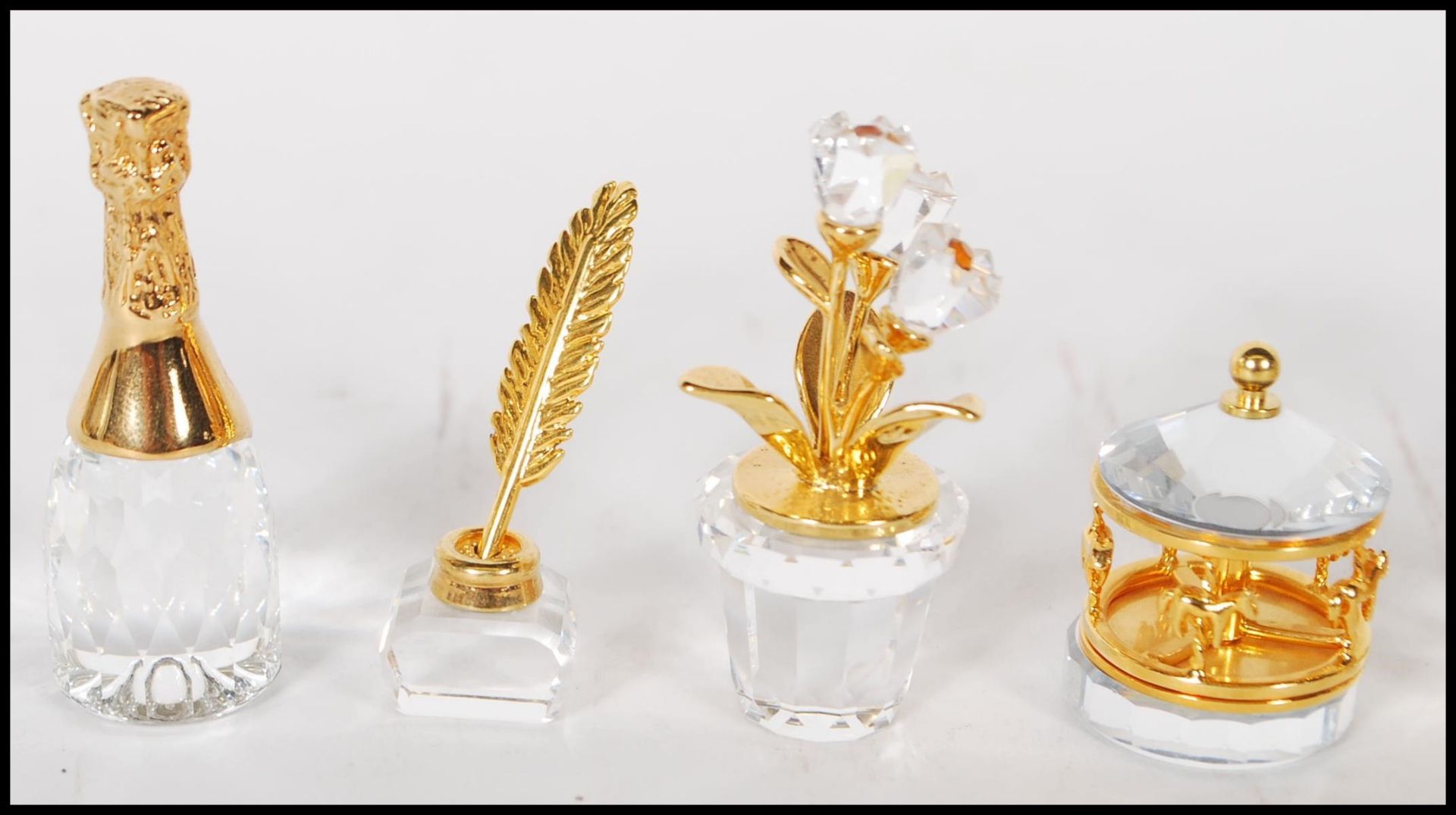 Swarovski - Crystal Memories Classics - A selection of cut glass crystal figurines to include a - Bild 2 aus 6