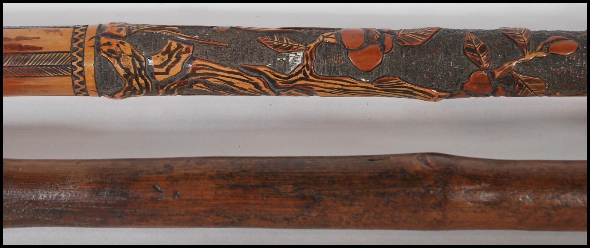 A 20th Century carved bamboo Japanese style walking stick cane decorated with carved blossoms and - Bild 4 aus 7