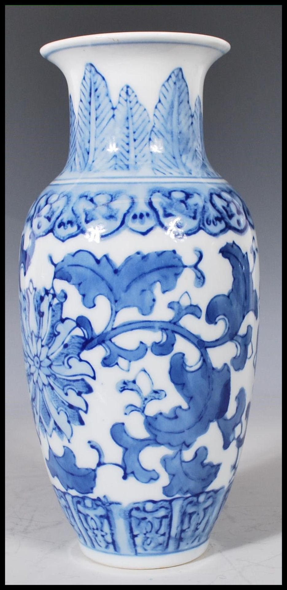A 19th Century Chinese ginger jar of large proportions and bulbous form being hand painted in blue - Bild 2 aus 24