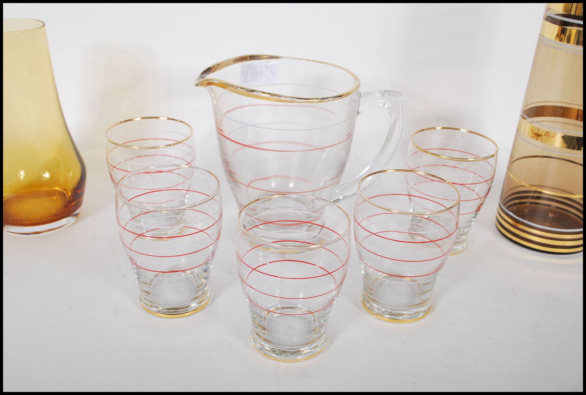 A mid 20th Century lemonade set consisting of a lemonade pitcher together with matching glasses - Image 3 of 4