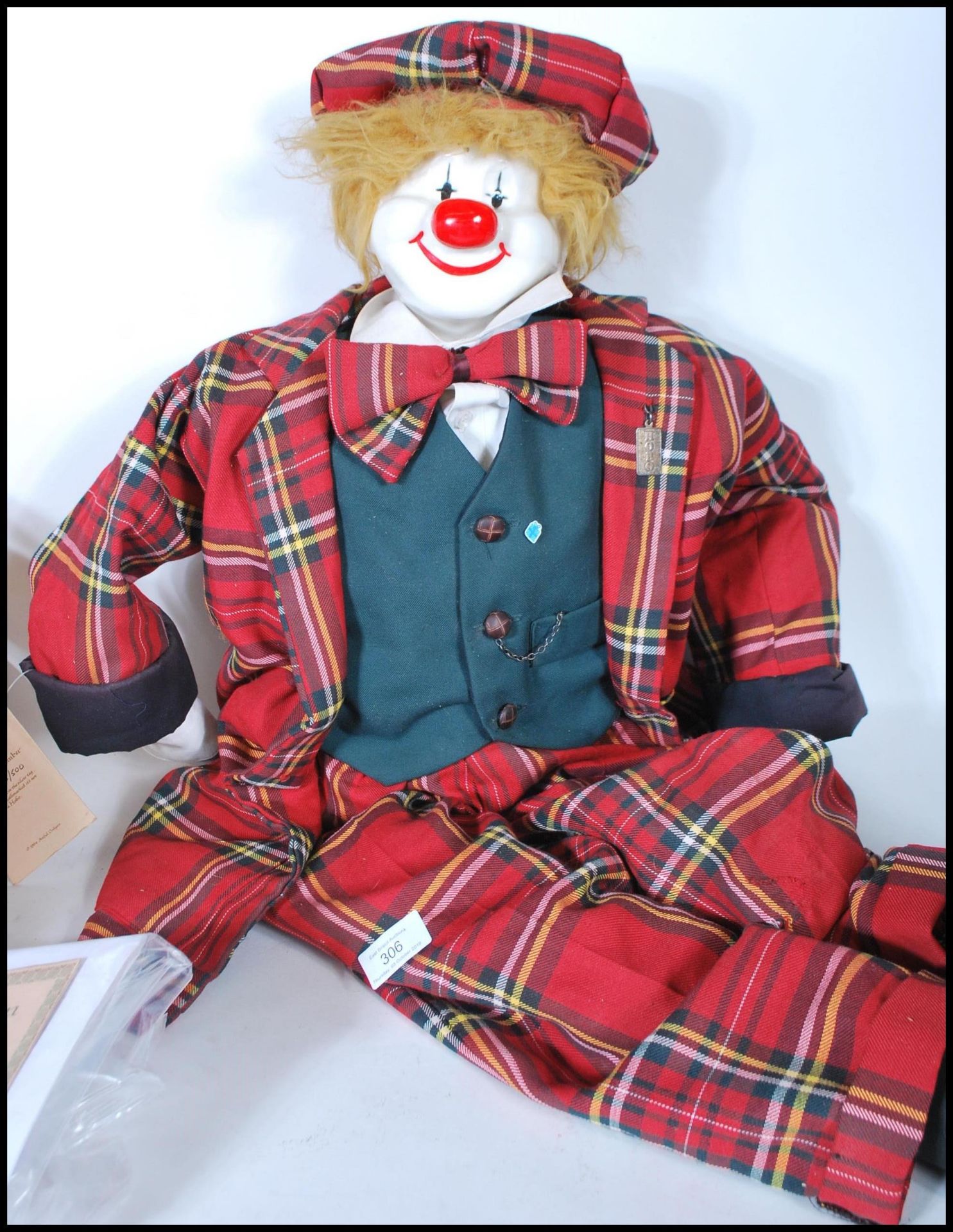 The Hobo Collection limited edition Clown designer doll. Named " William " edition number 45/500. - Bild 2 aus 9