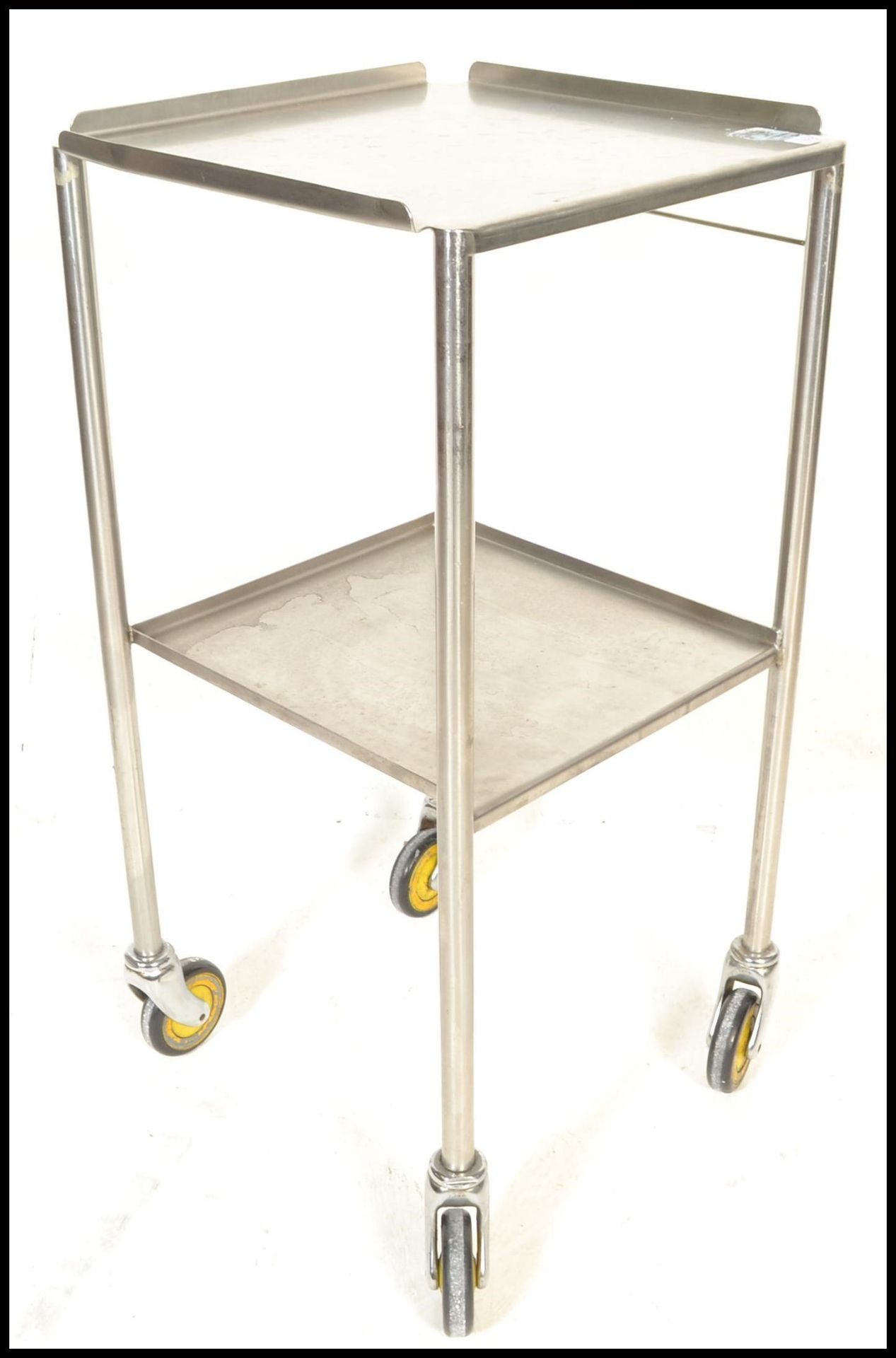 A vintage 20th Century chrome medical trolley having two tiers raised on round tubular supports with - Bild 3 aus 5