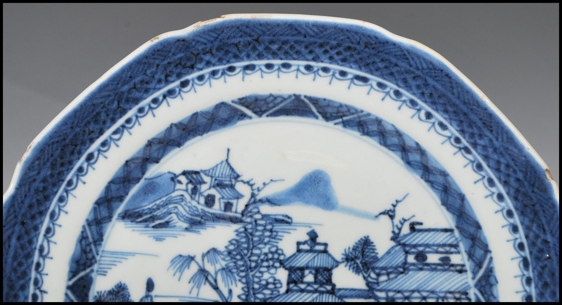 A Chinese 19th Century Canton blue and white mallet vase having a cylindrical body with a tapering - Image 9 of 19