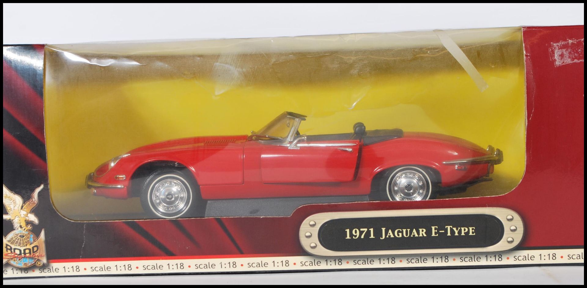 Two boxed diecast scale model cars to include the Jaguar Xk140 drophead coupe by Sun Star and a 1971 - Bild 2 aus 5