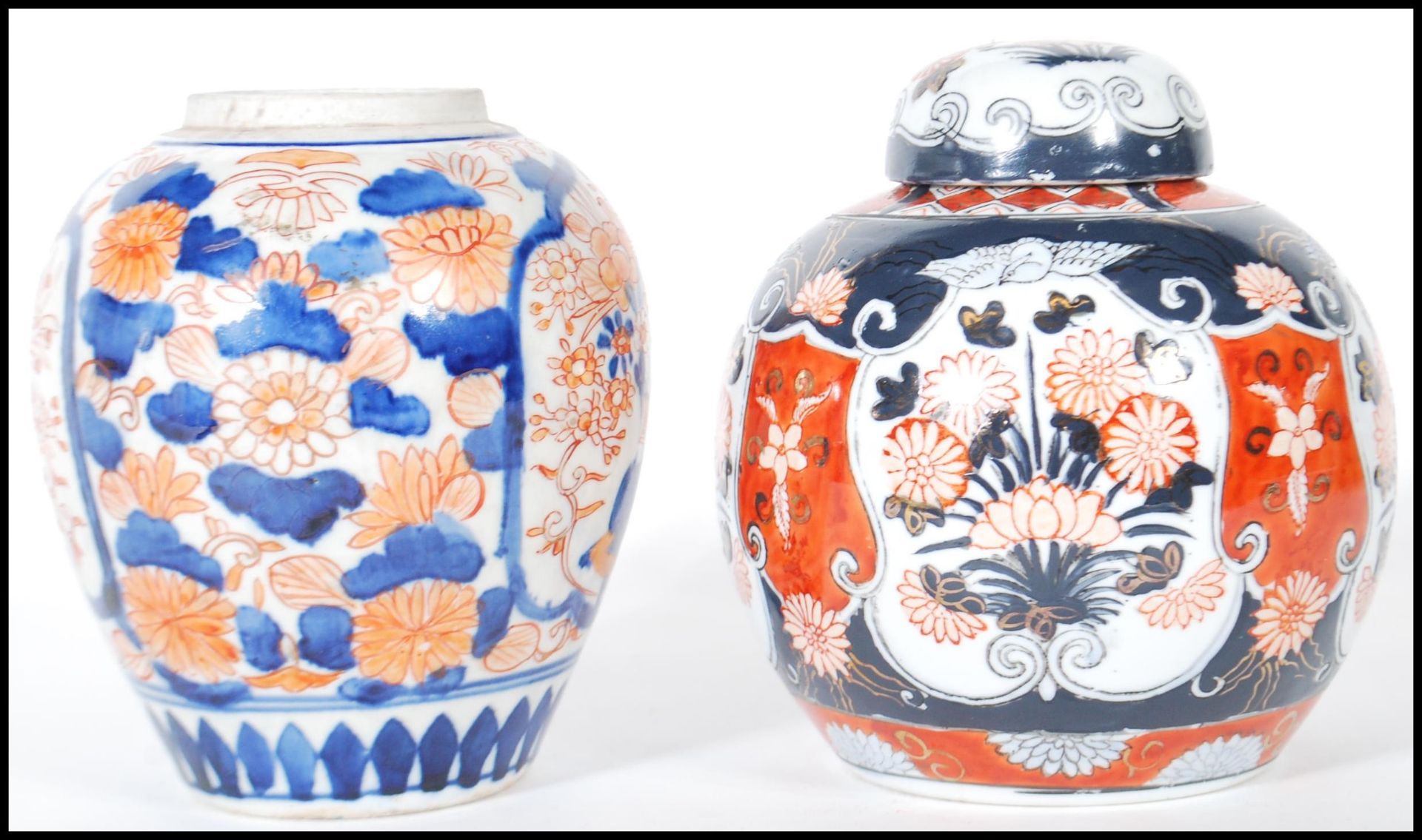 Two 20th Century Chinese ceramic ginger jars to include an early 20th Imari jar hand painted with - Bild 2 aus 6