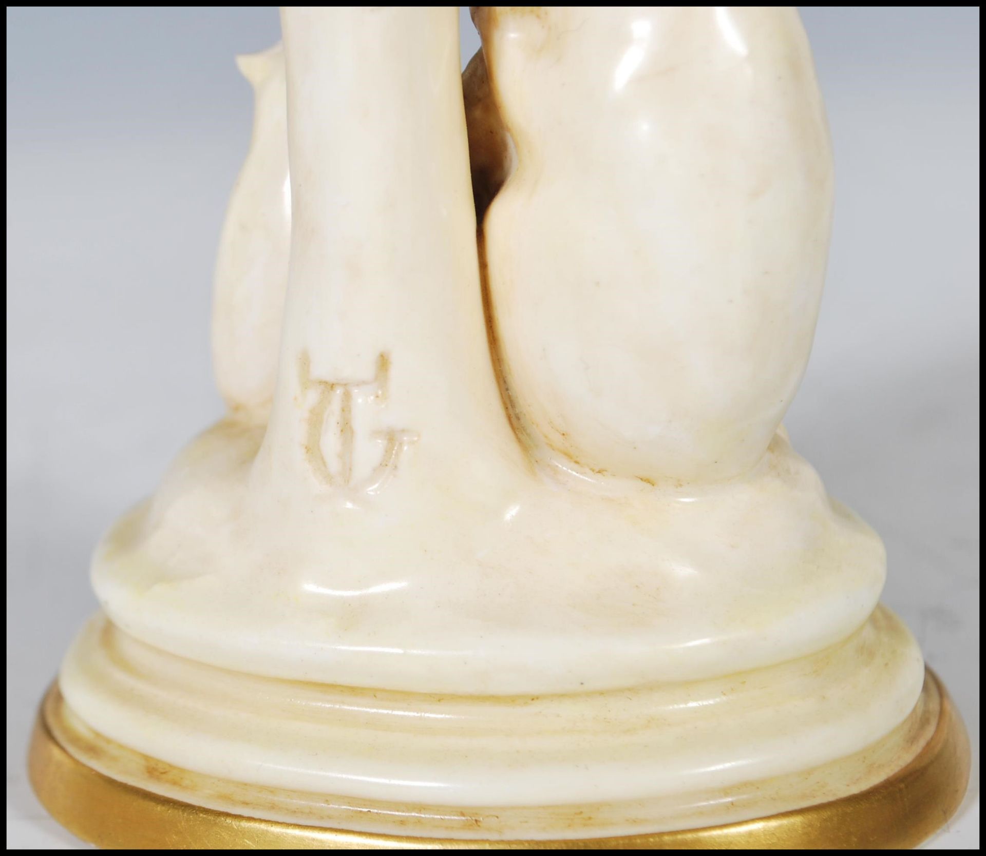 A 19th Century Victorian George Tinworth for Doulton Burslem / Lambeth ceramic menu holder depicting - Bild 7 aus 9