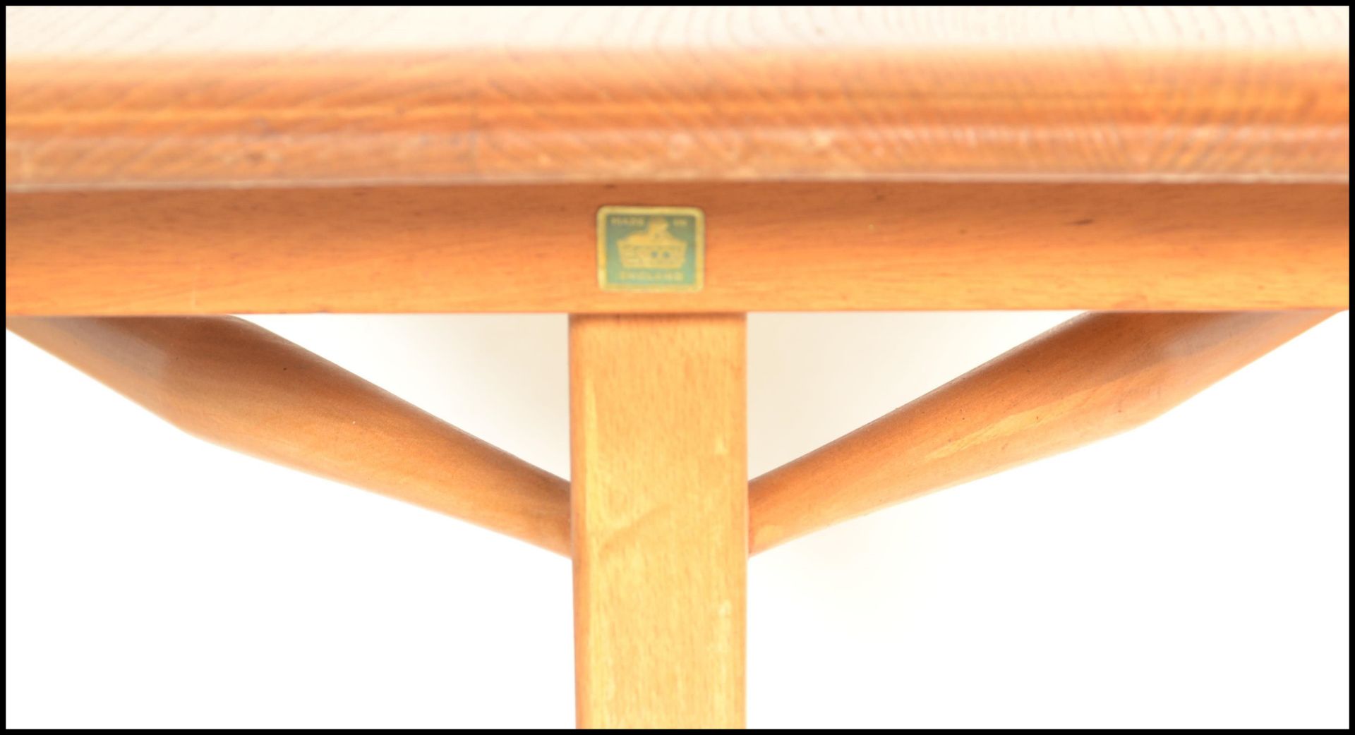 Ercol- A retro mid 20th Century beech and elm blonde Ercol table extension raised on tapering - Image 3 of 6