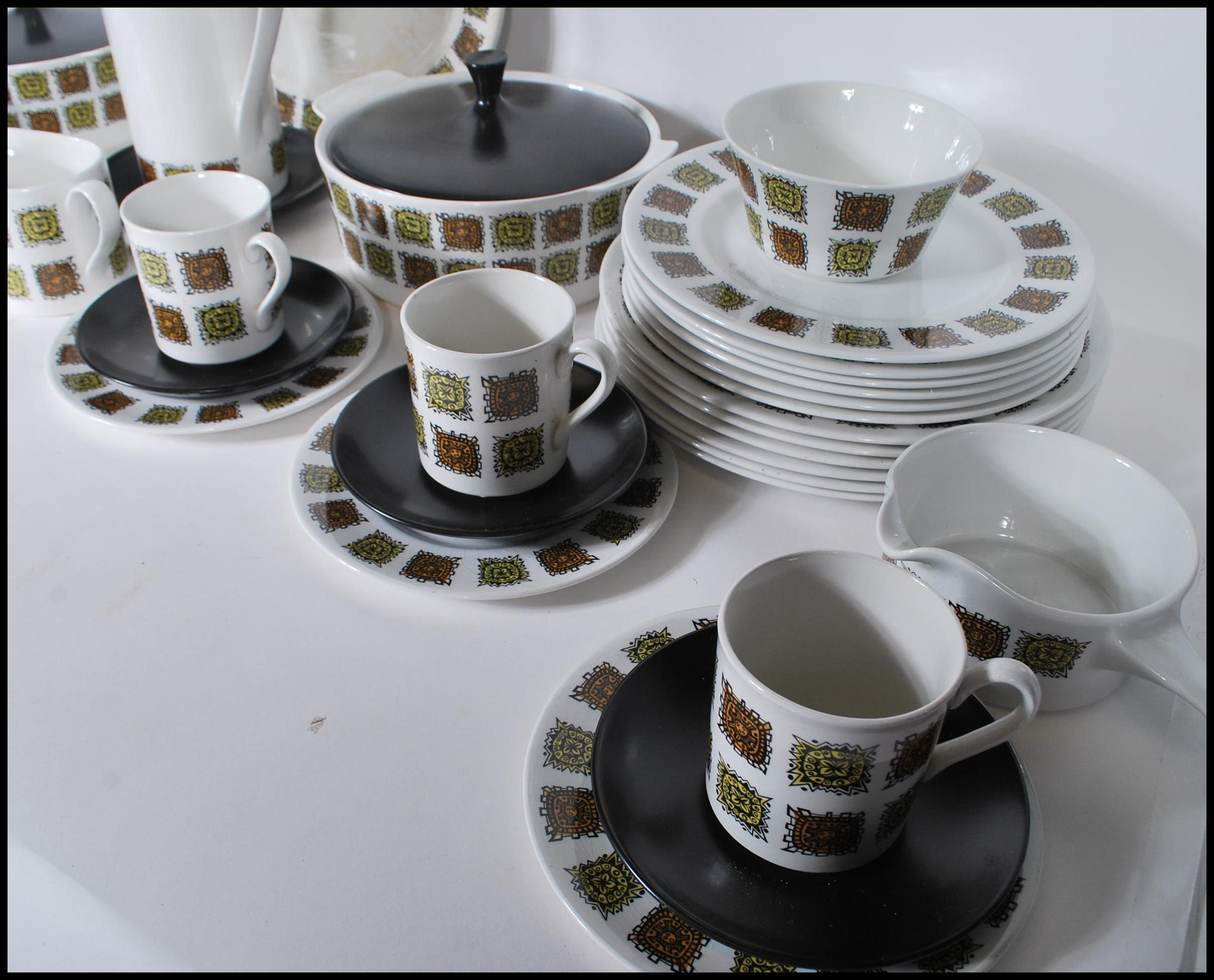 A retro 20th Century ceramic Myott coffee and dess - Image 7 of 8