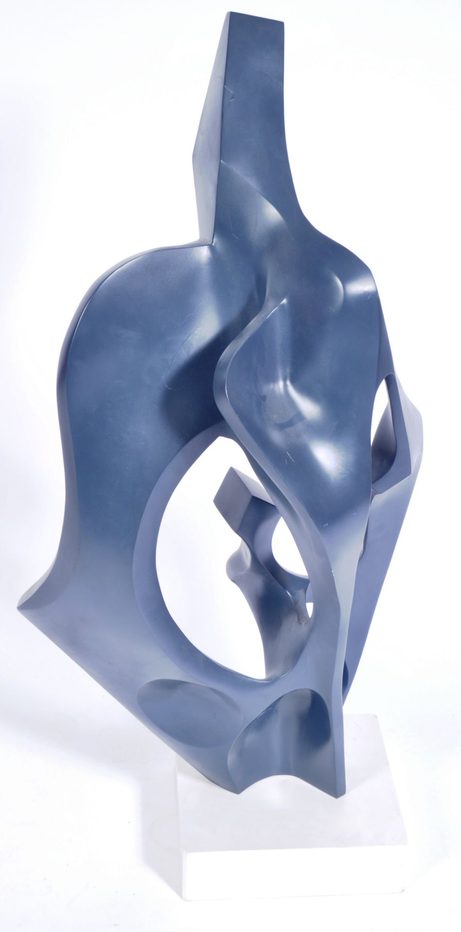 A 20TH CENTURY ABSTRACT SCULPTURE DEPICTING MOTHER AND CHILD - Bild 4 aus 4