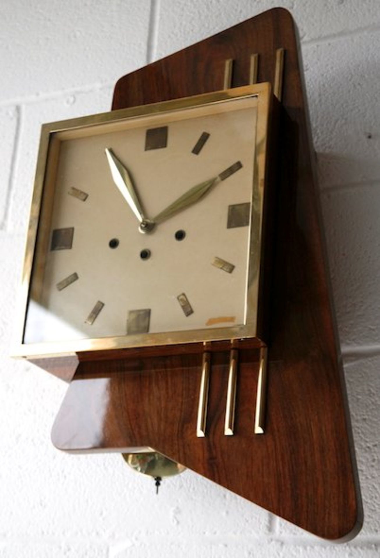 RARE 1950'S WESTMINSTER CREATIONS TEAK AND BRASS WALL CLOCK - Bild 2 aus 5