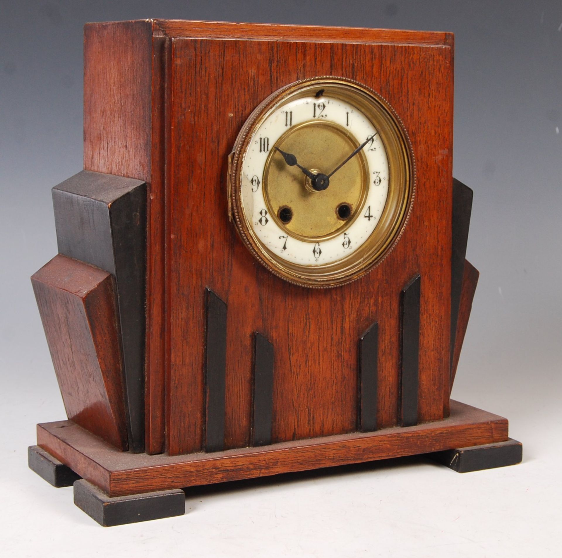 ART DECO 1920'S OAK FAN SHAPED MANTEL CLOCK