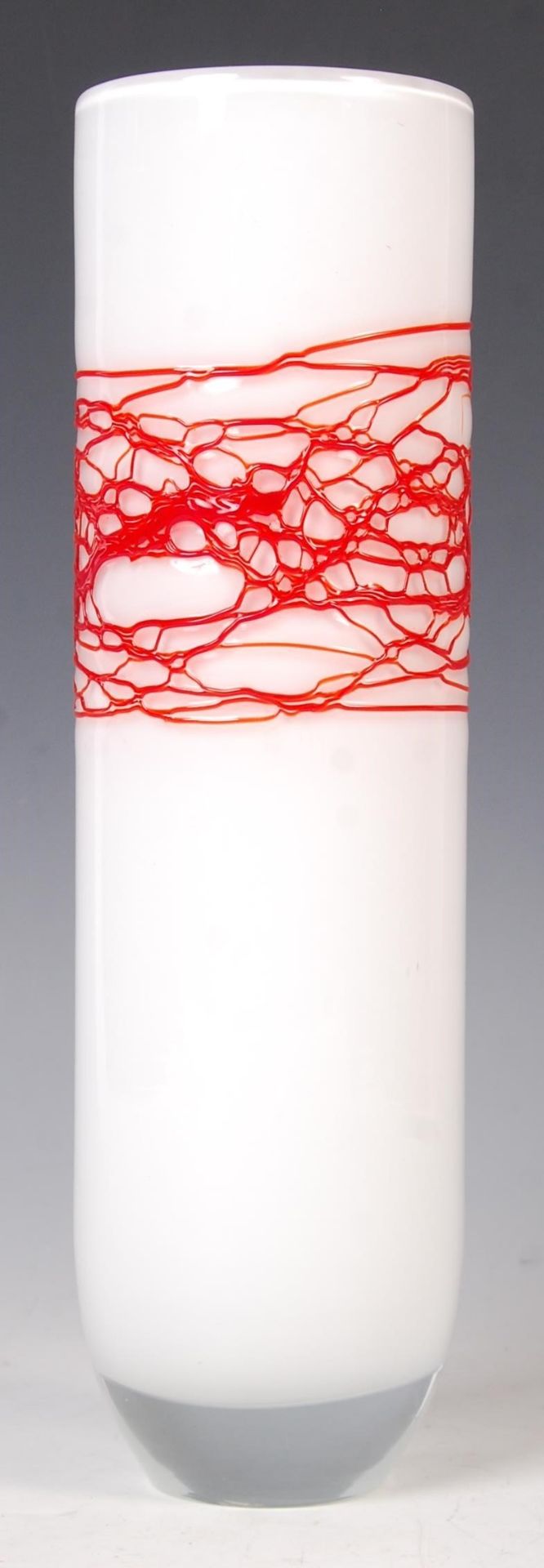 MID-CENTURY ITALIAN STUDIO GLASS VASE IN RED & WHITE