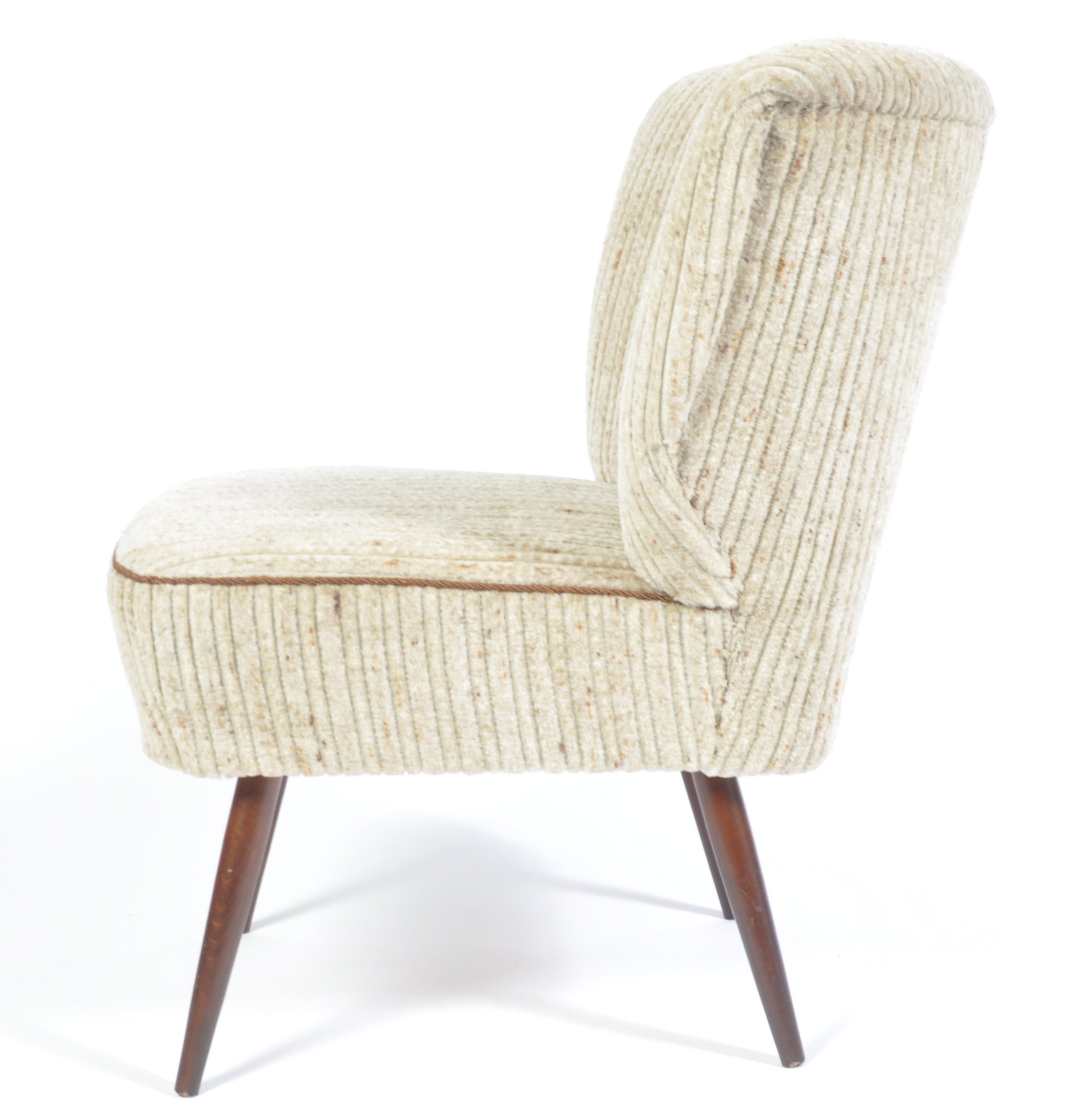 20TH CENTURY GERMAN RETRO VINTAGE SHELL BACK COCKTAIL CHAIR - Image 4 of 4