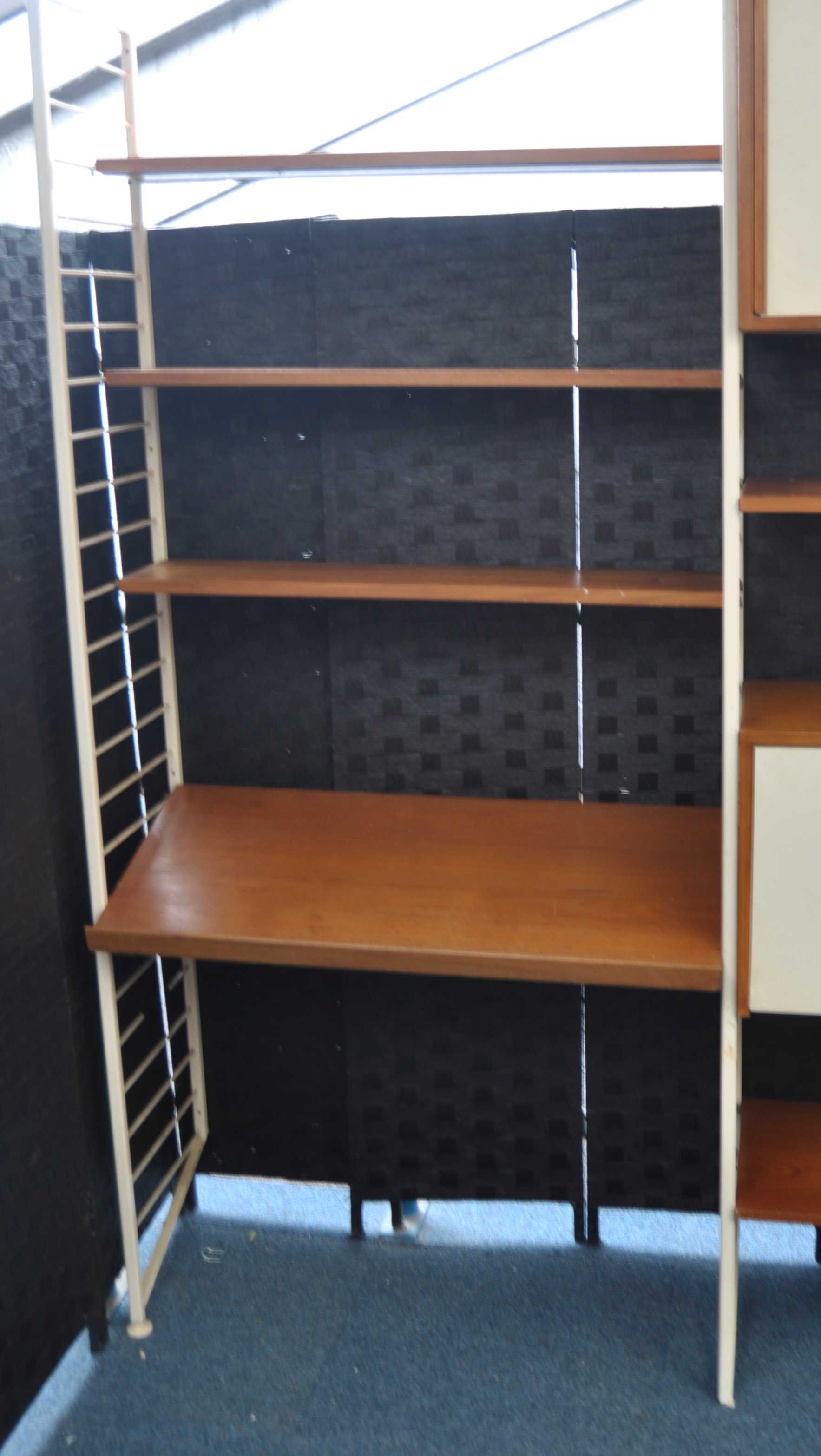 STAPLES LADDERAX VINTAGE MODULAR WALL UNIT BY ROBERT HEAL - Image 2 of 7