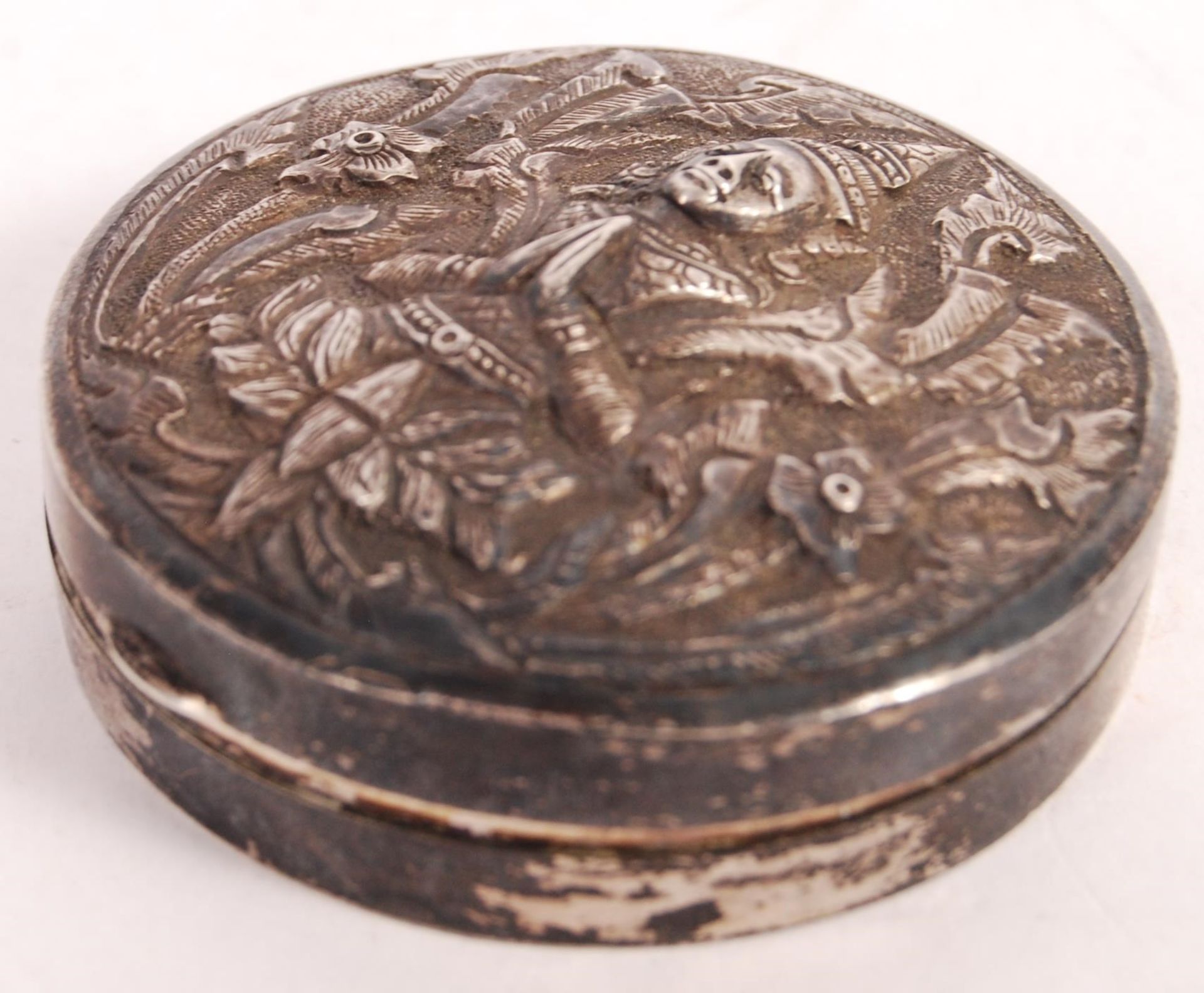 EARLY 20TH CENTURY TIBETAN THAI BUDDHA SILVER WHITE METAL COMPACT - Bild 2 aus 4