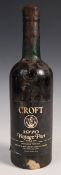 1970'S VINTAGE BOTTLE OF CROFT PORT PRODUCE OF PORTUGAL