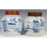 PAIR OF 18TH CENTURY CHINESE BLUE AND WHITE GINGER JARS