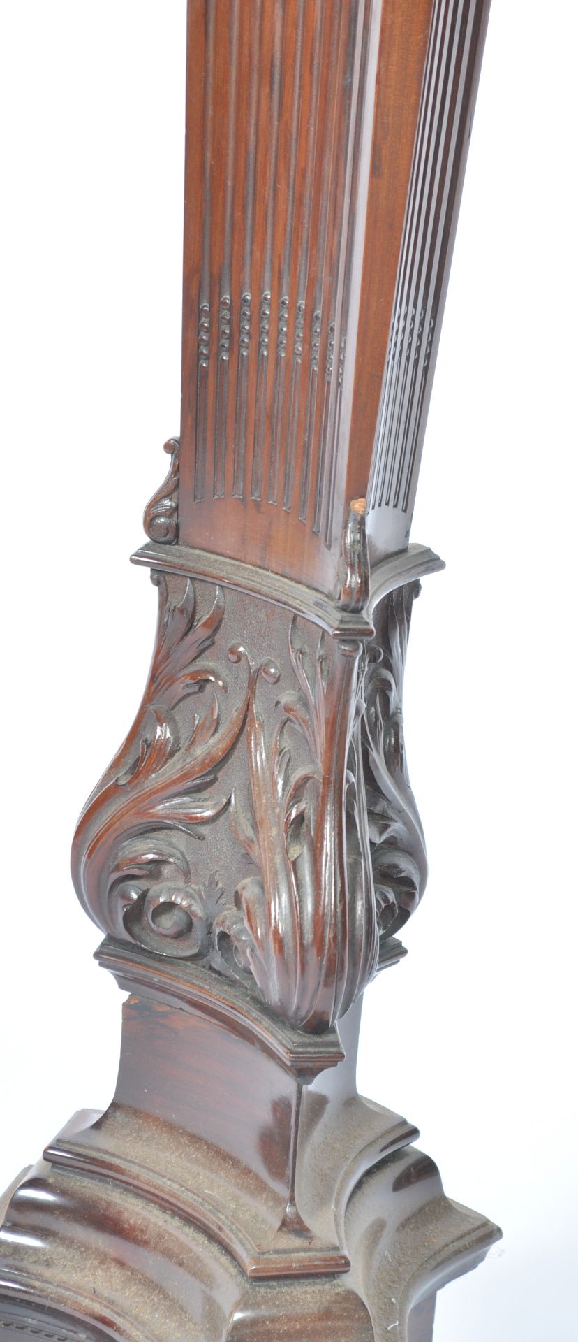 A FINE 19TH CENTURY MAHOGANY IRISH TORCHERE / BUST STAND - Bild 4 aus 8