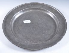 EARLY 18TH CENTURY LARGE PEWTER CHARGER PLATE