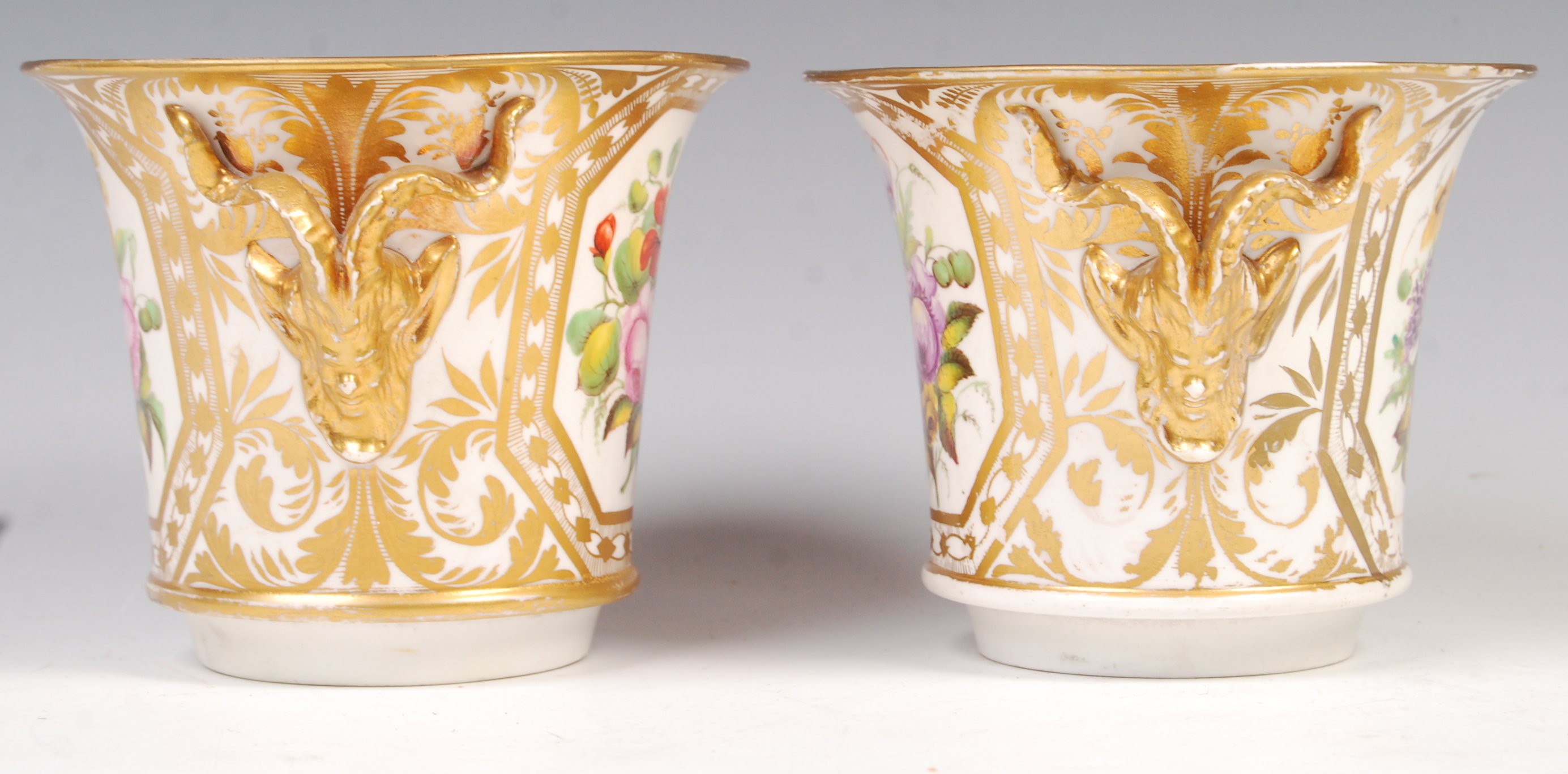 PAIR OF EARLY 19TH CENTURY DERBY FLOWER BOUGHS - Image 4 of 11