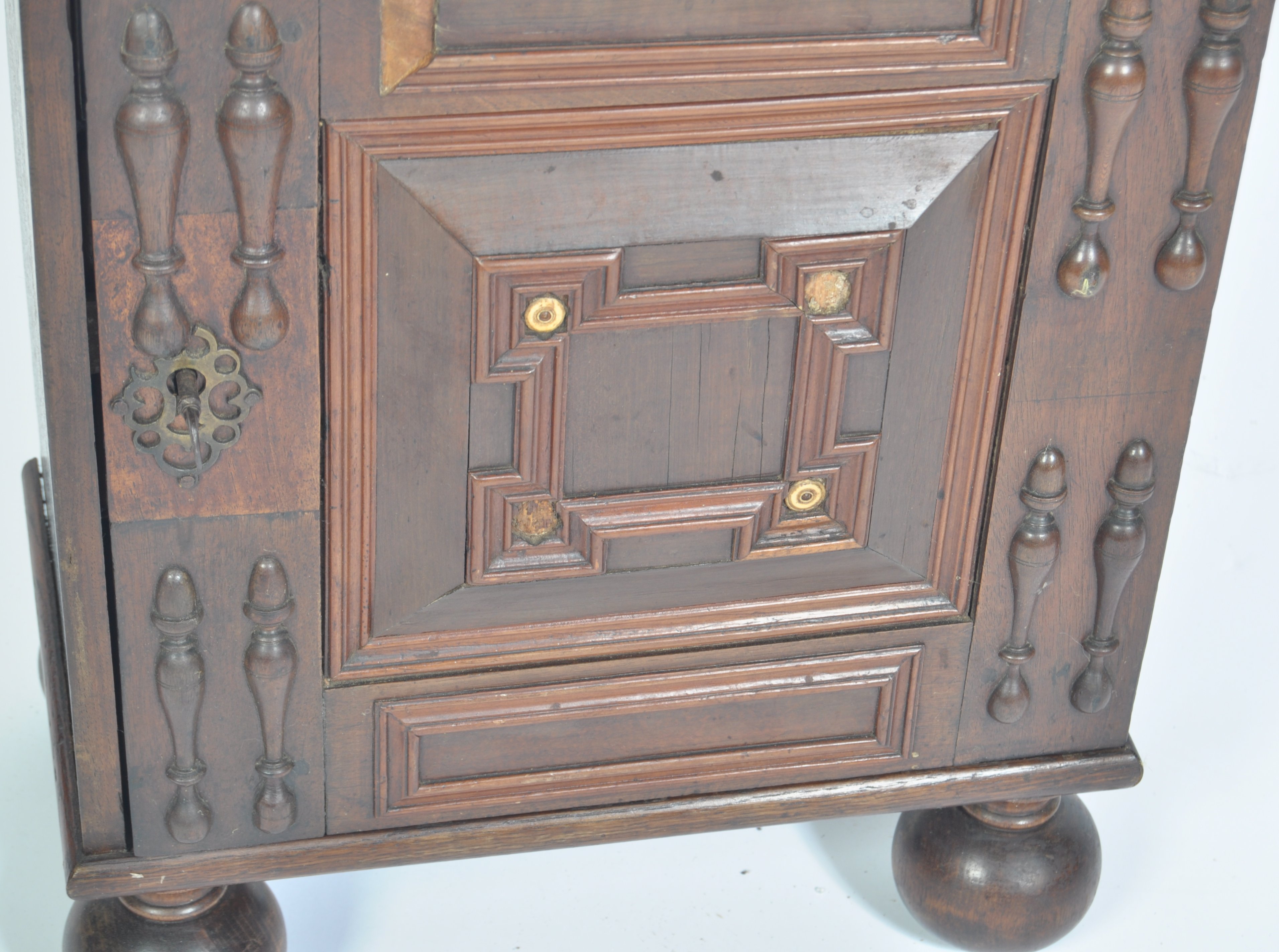 17TH / 18TH CENTURY OAK SPICE OR APOTHECARY CABINET - Image 2 of 9