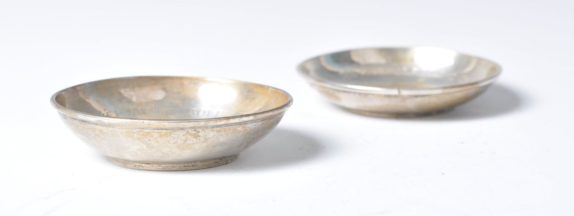 PAIR OF EARLY 20TH CENTURY CHINESE WEIHAIWEI GOLD AWARDS - Bild 4 aus 6