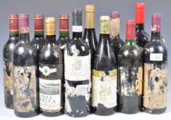 COLLECTION OF 12X BOTTLES OF ASSORTED WORLD RED WINES
