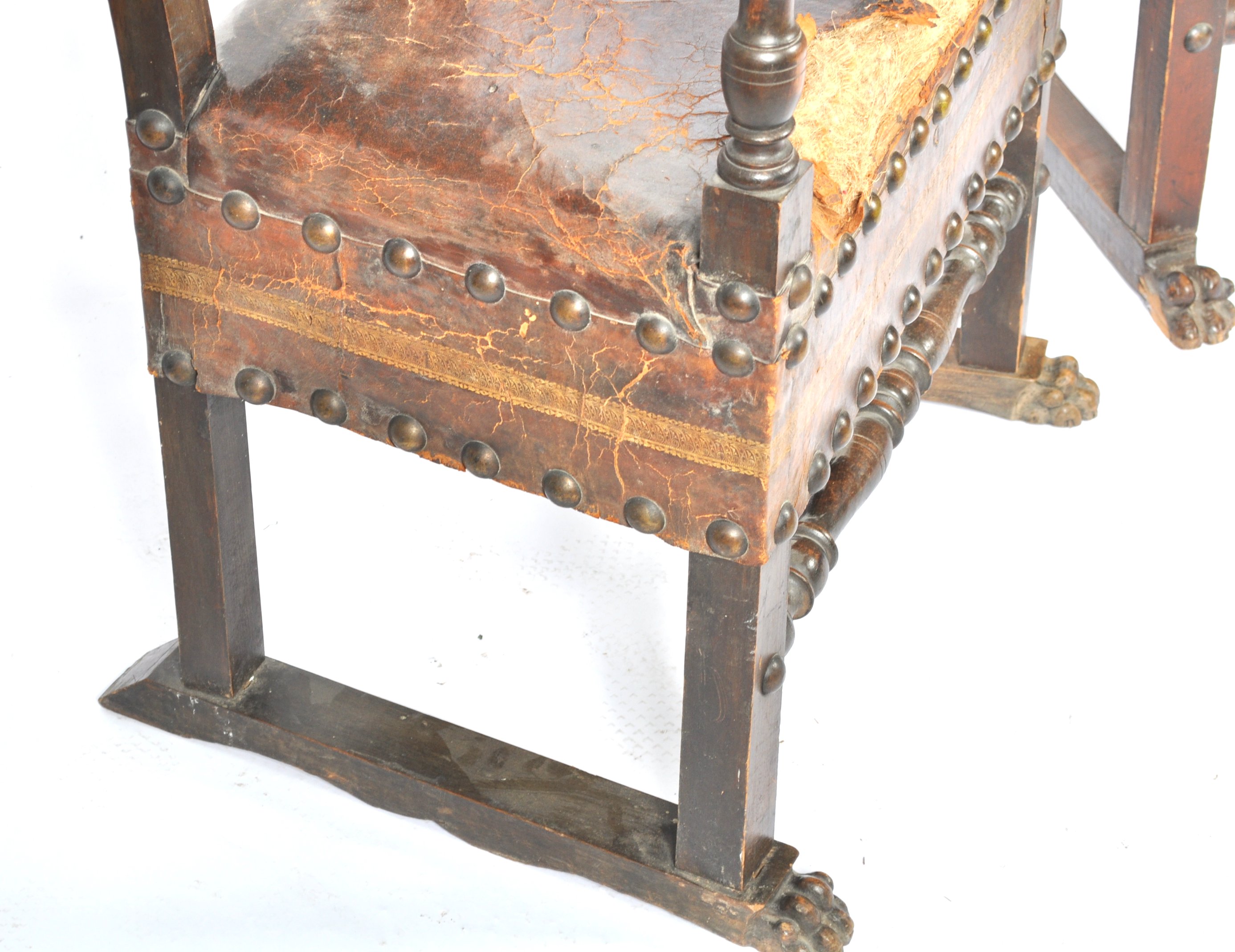 PAIR OF BELIEVED 18TH CENTURY ITALIAN COURT CHAIRS ARMCHAIR - Image 7 of 12