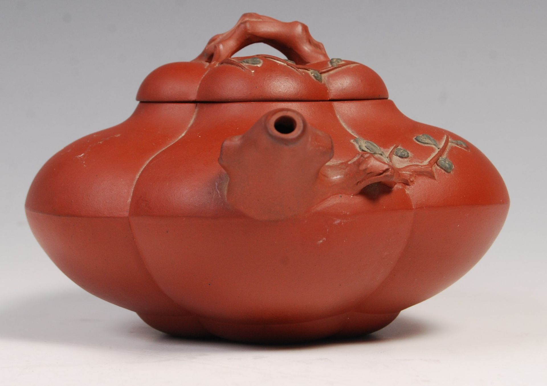 19TH CENTURY CHINESE YIXING RED CLAY PUMPKIN TEAPOT - Bild 2 aus 8