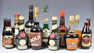 GOOD COLLECTION OF MOSTLY 1980'S 13X ASSORTED BOTTLES OF ALCOHOL